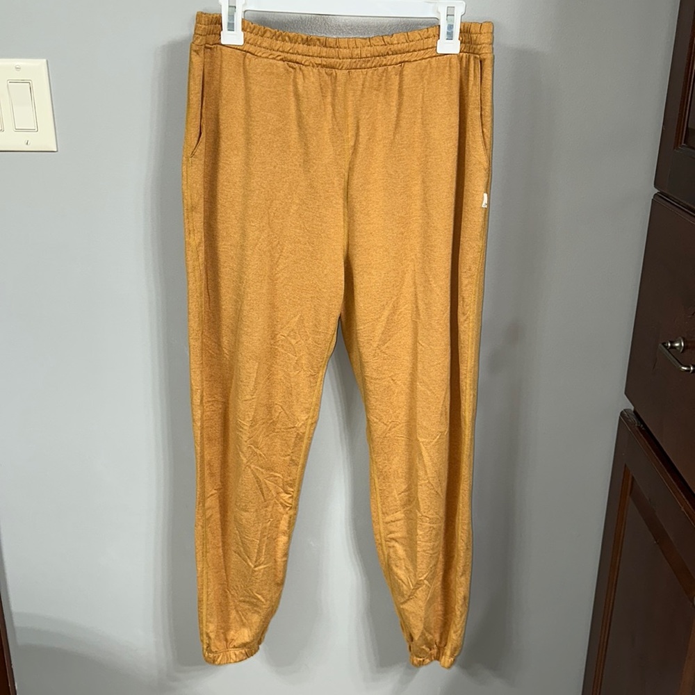 Vuori Boyfriend Dream Knit Jogger
